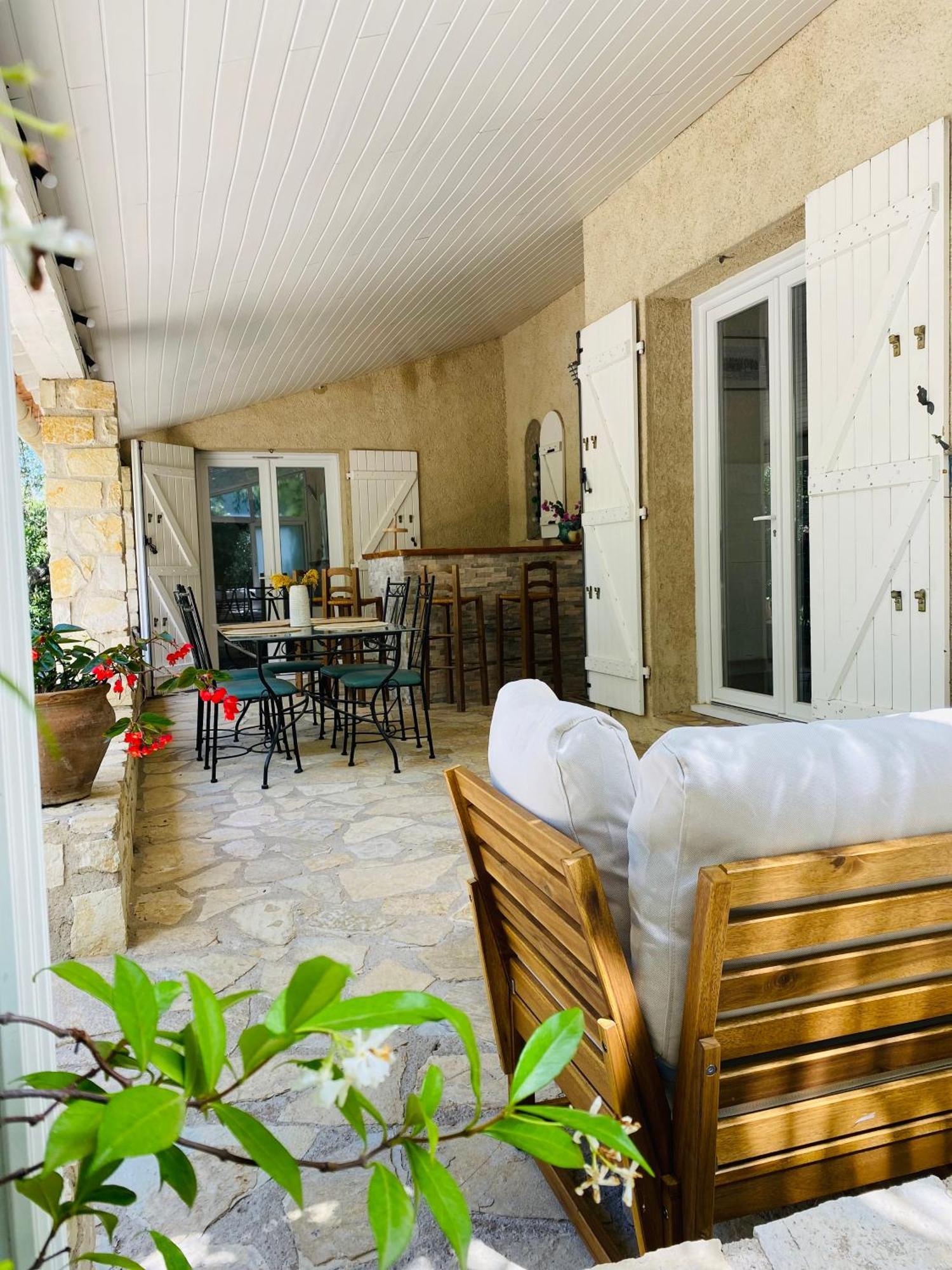 Magnifique Villa Typique Du Sud Avec Piscine Privee Et Jardin Mediterraneen Saint-Vincent-de-Barbeyrargues المظهر الخارجي الصورة