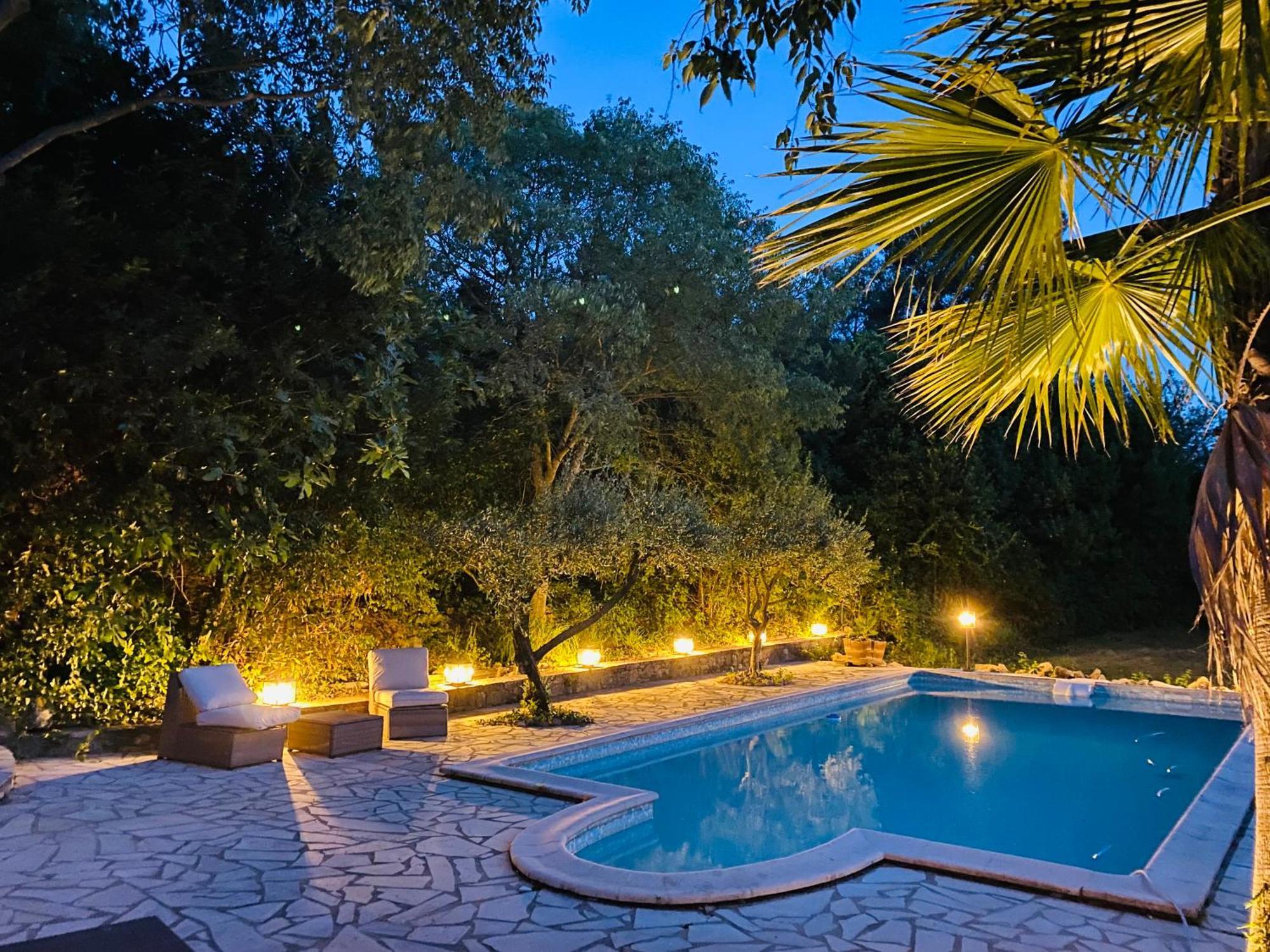 Magnifique Villa Typique Du Sud Avec Piscine Privee Et Jardin Mediterraneen Saint-Vincent-de-Barbeyrargues المظهر الخارجي الصورة